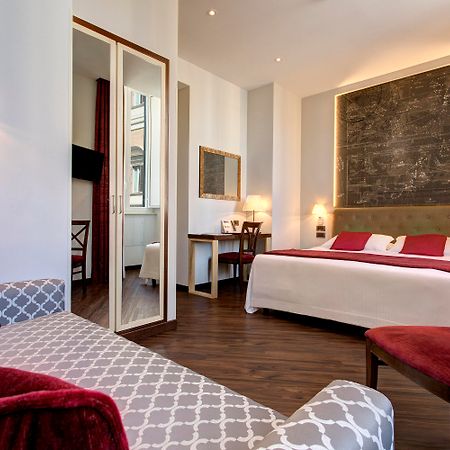 Hotel Nazionale Roma Esterno foto