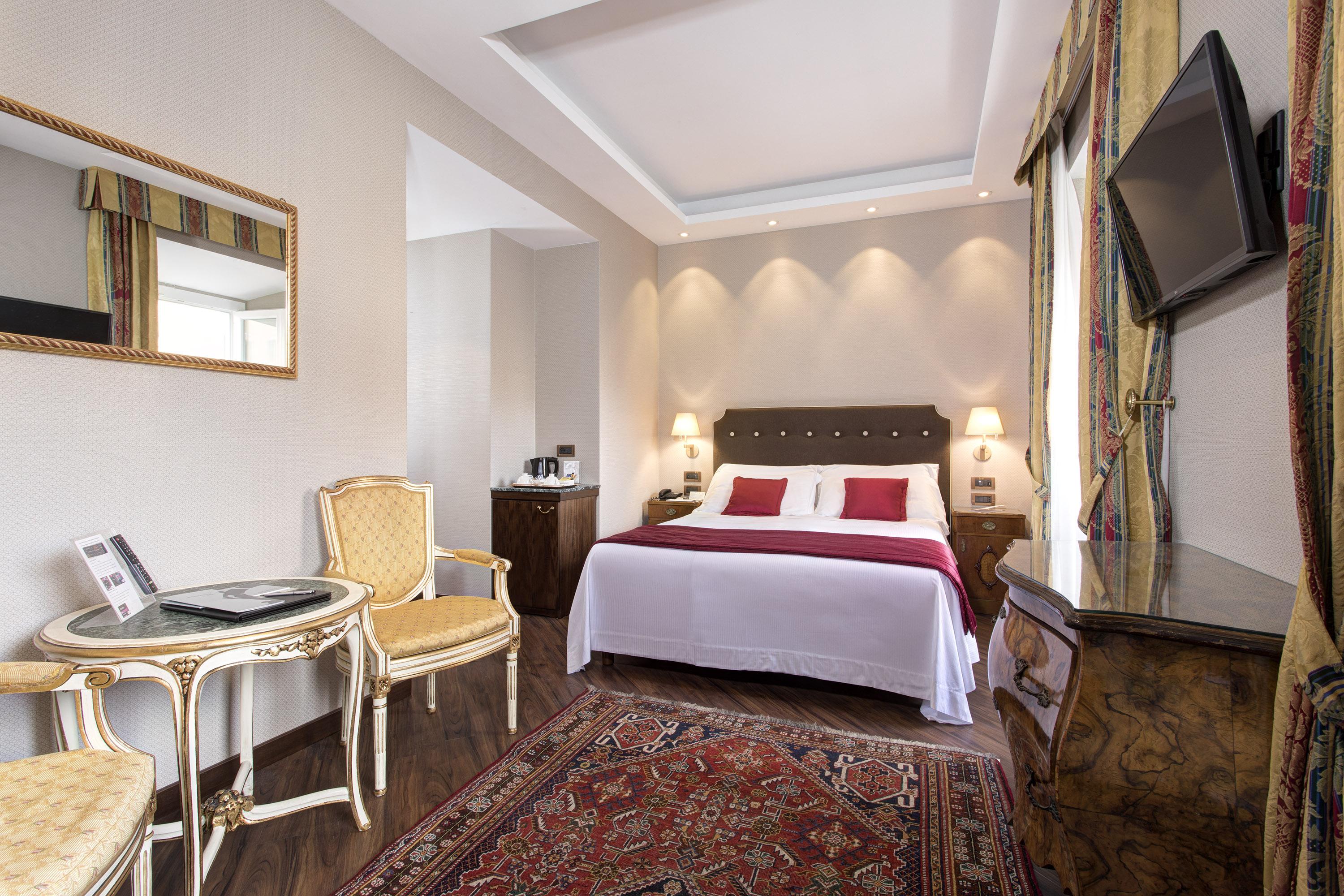 Hotel Nazionale Roma Esterno foto