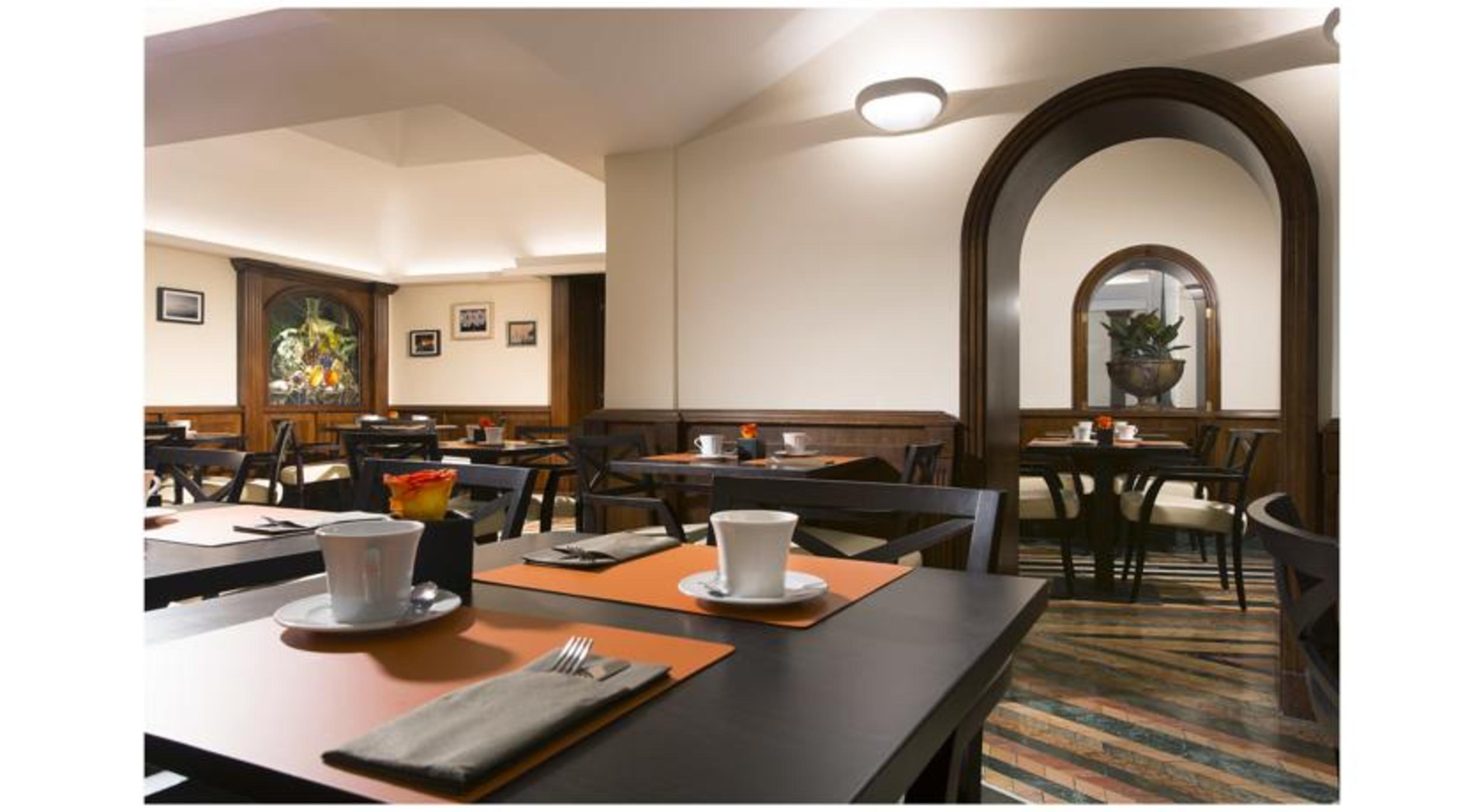 Hotel Nazionale Roma Esterno foto