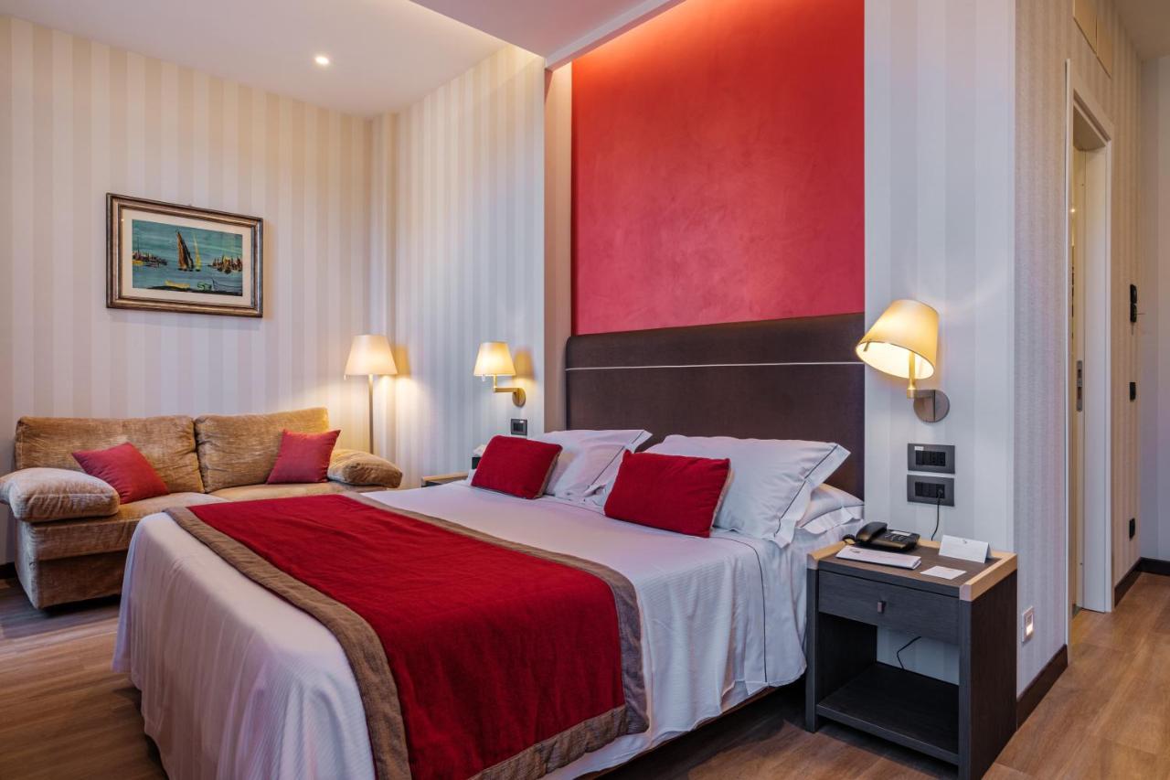 Hotel Nazionale Roma Esterno foto