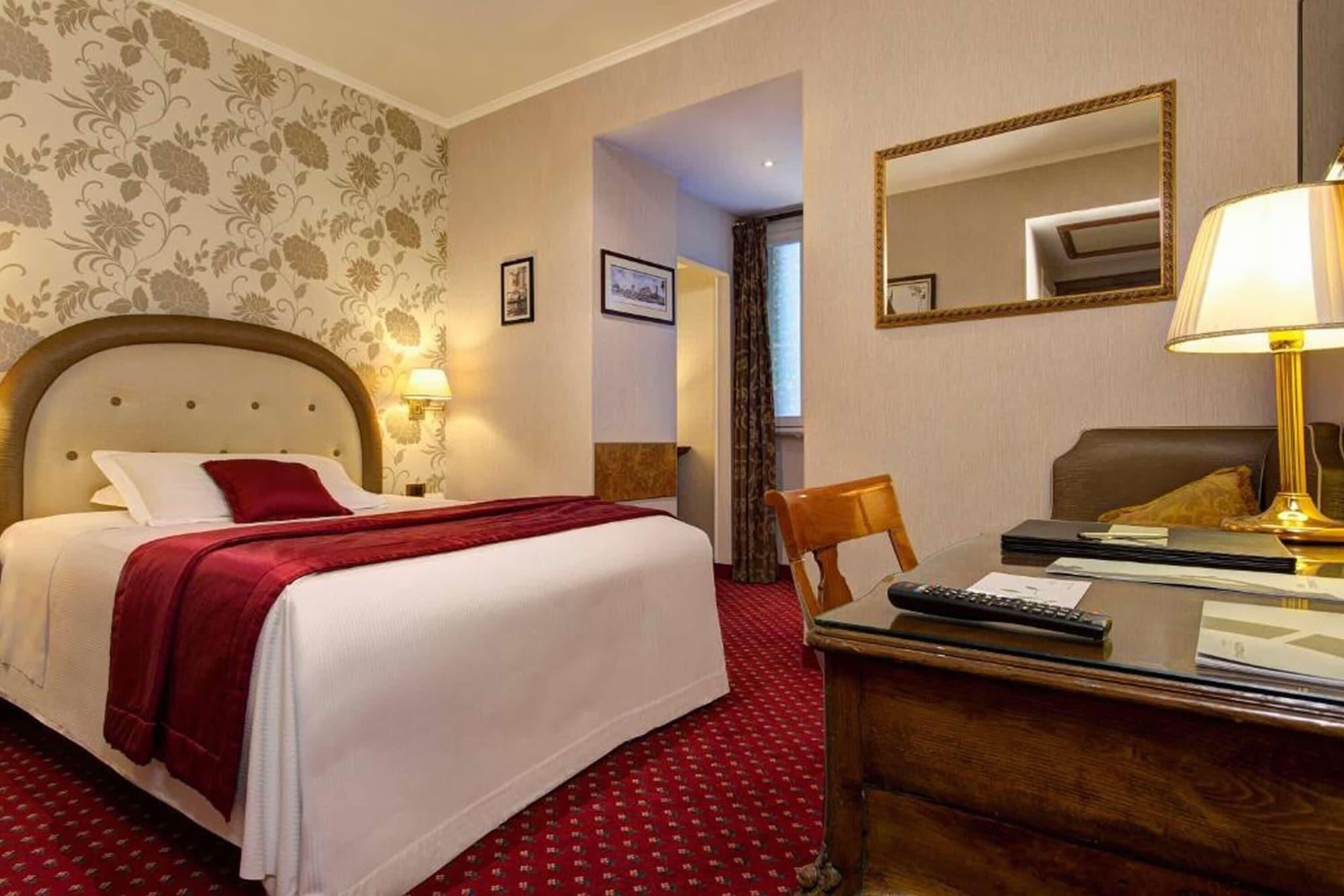 Hotel Nazionale Roma Esterno foto